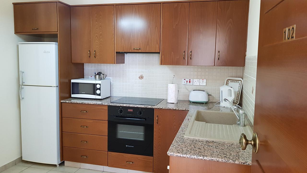 Lazaros Pissouri Apartments エクステリア 写真